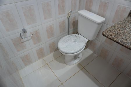 Casa para alugar com 88m², 3 quartos e 2 vagasBanheiro da Suíte