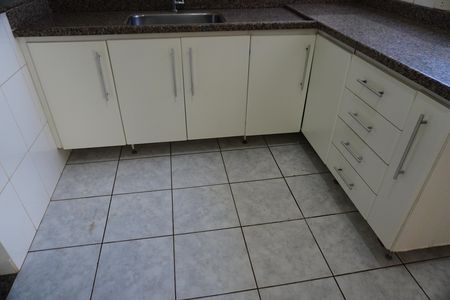 Casa para alugar com 88m², 3 quartos e 2 vagasCozinha