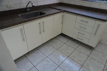 Casa para alugar com 88m², 3 quartos e 2 vagasCozinha