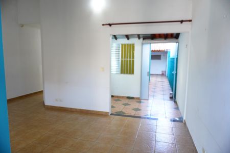 Casa para alugar com 88m², 3 quartos e 2 vagasSala