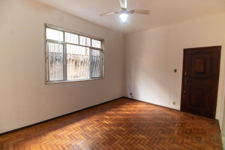 Apartamento à venda com 85m², 3 quartos e sem vaga Apartamento à venda com 85m², 3 quartos e sem vagaSala