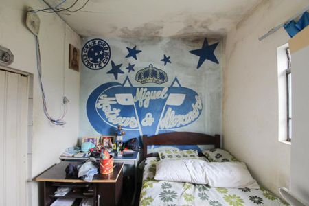 Suíte de casa à venda com 3 quartos, 480m² em Planalto, Belo Horizonte
