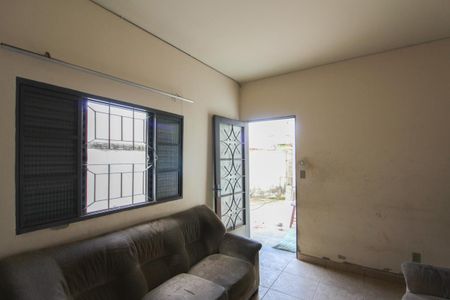 Sala de casa à venda com 3 quartos, 480m² em Planalto, Belo Horizonte