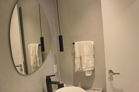 Apartamento à venda com 79m², 2 quartos e 1 vagaBanheiro social 