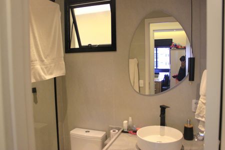 Apartamento à venda com 79m², 2 quartos e 1 vagaBanheiro social 