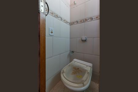 Apartamento à venda com 58m², 3 quartos e 1 vaga Apartamento à venda com 58m², 3 quartos e 1 vagaBanheiro