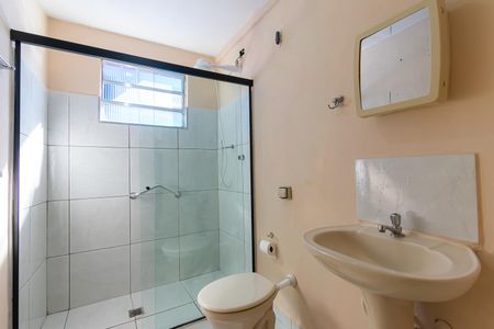 Banheiro de casa para alugar com 1 quarto, 35m² em Jardim Sapopemba, São Paulo