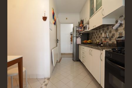 Apartamento à venda com 80m², 3 quartos e 2 vagasCozinha