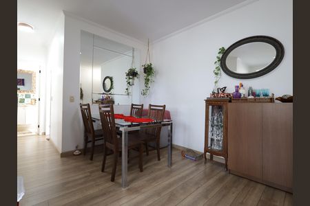 Apartamento à venda com 80m², 3 quartos e 2 vagasSala