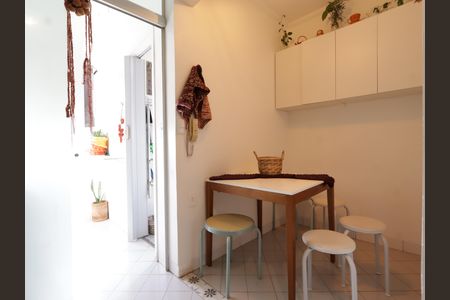 Apartamento à venda com 80m², 3 quartos e 2 vagasCozinha