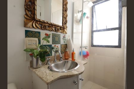 Apartamento à venda com 80m², 3 quartos e 2 vagasBanheiro