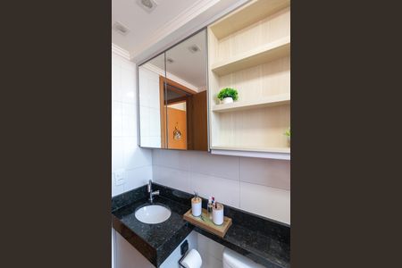 Apartamento para alugar com 55m², 2 quartos e 1 vagaBanheiro 