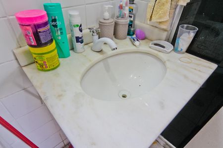Apartamento à venda com 60m², 3 quartos e 1 vaga Apartamento à venda com 60m², 3 quartos e 1 vagaBanheiro