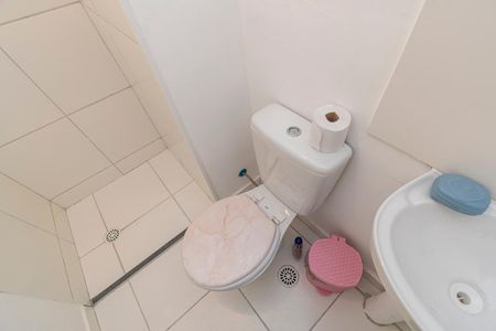 Apartamento à venda com 40m², 2 quartos e 1 vaga Apartamento à venda com 40m², 2 quartos e 1 vagaBanheiro