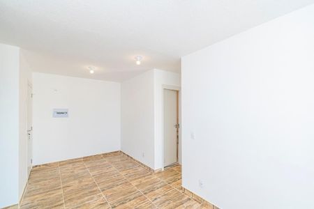 Sala de apartamento à venda com 2 quartos, 40m² em Bonsucesso, Rio de Janeiro