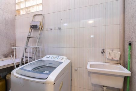 Casa à venda com 85m², 3 quartos e 1 vagaÁrea de Serviço 1