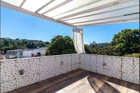 Casa à venda com 85m², 3 quartos e 1 vagaCobertura
