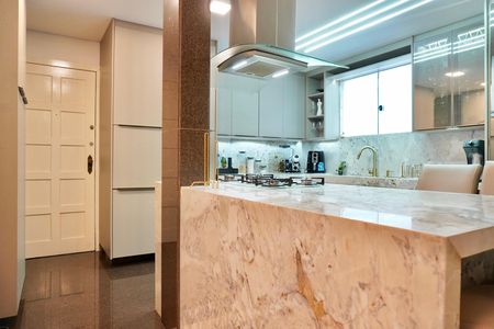 Apartamento à venda com 90m², 3 quartos e 2 vagas Apartamento à venda com 90m², 3 quartos e 2 vagasCozinha