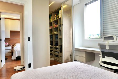 Apartamento à venda com 90m², 3 quartos e 2 vagas Apartamento à venda com 90m², 3 quartos e 2 vagasQuarto 2