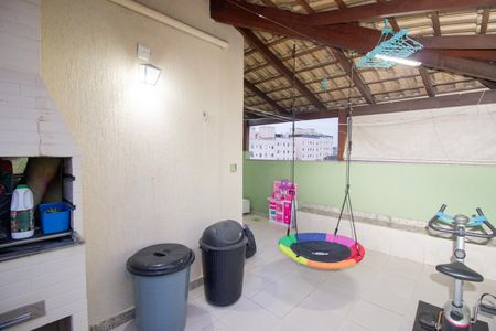 Apartamento à venda com 98m², 2 quartos e 1 vaga Apartamento à venda com 98m², 2 quartos e 1 vagaCobertura