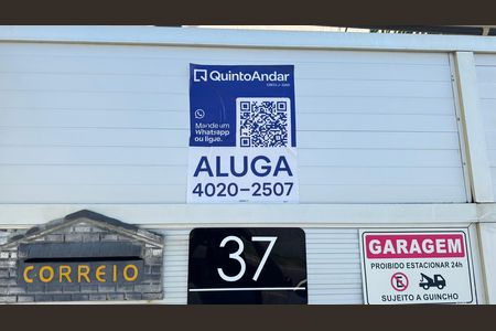 Casa de condomínio para alugar com 45m², 1 quarto e 1 vaga Casa de condomínio para alugar com 45m², 1 quarto e 1 vagaPlaca