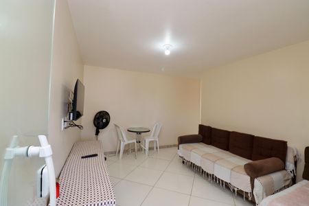 Sala de casa de condomínio para alugar com 1 quarto, 45m² em Praia do Flamengo, Salvador