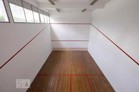 Apartamento à venda com 40m², 1 quarto e 1 vaga Apartamento à venda com 40m², 1 quarto e 1 vagaSquash