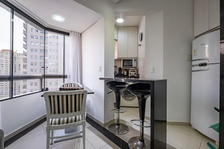 Sala/Cozinha de apartamento para alugar com 1 quarto, 40m² em Paraíso, São Paulo