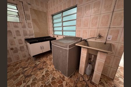 Casa à venda com 182m², 4 quartos e 2 vagas Casa à venda com 182m², 4 quartos e 2 vagasÁrea de Serviço