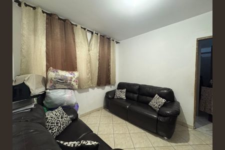Casa à venda com 182m², 4 quartos e 2 vagas Casa à venda com 182m², 4 quartos e 2 vagasSala - Casa 2