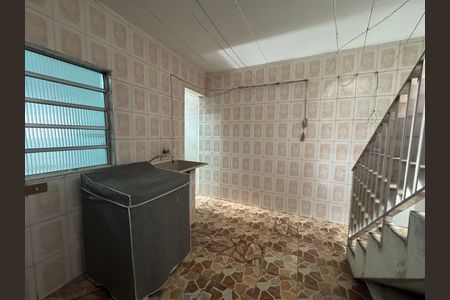 Casa à venda com 182m², 4 quartos e 2 vagas Casa à venda com 182m², 4 quartos e 2 vagasÁrea de Serviço