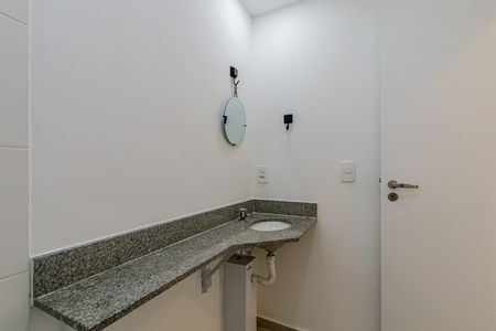 Apartamento à venda com 53m², 2 quartos e 1 vagaSuite - Banheiro