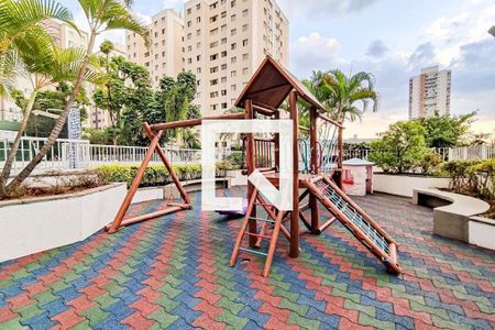 Apartamento à venda com 76m², 2 quartos e 1 vaga Apartamento à venda com 76m², 2 quartos e 1 vagaÁrea comum - Playground