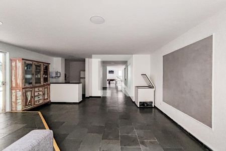 Apartamento à venda com 76m², 2 quartos e 1 vaga Apartamento à venda com 76m², 2 quartos e 1 vagaÁrea comum - Salão de festas