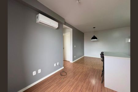 Apartamento à venda com 61m², 1 quarto e 2 vagas Apartamento à venda com 61m², 1 quarto e 2 vagasSala