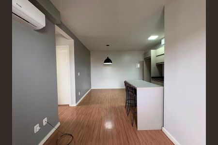Apartamento à venda com 61m², 1 quarto e 2 vagas Apartamento à venda com 61m², 1 quarto e 2 vagasSala