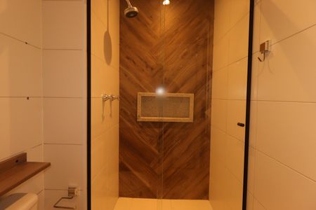 Apartamento à venda com 75m², 2 quartos e 1 vagaBanheiro da Suíte