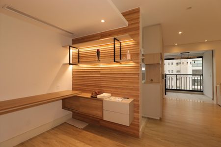 Apartamento à venda com 75m², 2 quartos e 1 vagaEscritório