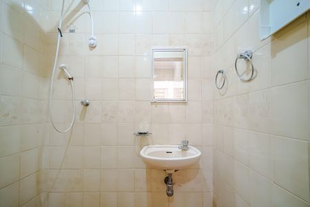 Casa para alugar com 125m², 3 quartos e 2 vagas Casa para alugar com 125m², 3 quartos e 2 vagasBanheiro