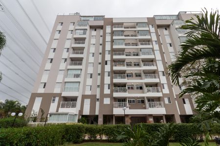 Apartamento para alugar com 72m², 2 quartos e 2 vagas Apartamento para alugar com 72m², 2 quartos e 2 vagasFachada