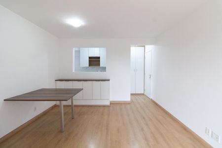 Apartamento para alugar com 72m², 2 quartos e 2 vagas Apartamento para alugar com 72m², 2 quartos e 2 vagasSala