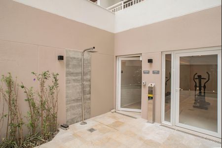 Apartamento à venda com 27m², 1 quarto e sem vaga Apartamento à venda com 27m², 1 quarto e sem vagaÁrea comum - Piscina