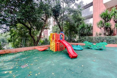 Apartamento à venda com 74m², 2 quartos e 1 vaga Apartamento à venda com 74m², 2 quartos e 1 vagaÁrea comum - Playground