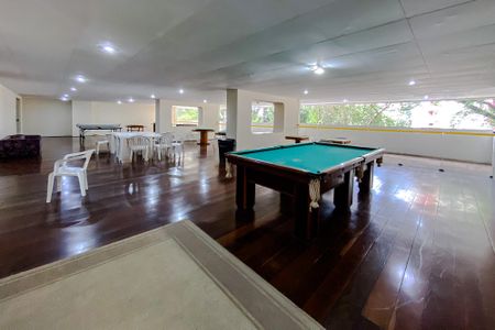 Apartamento à venda com 74m², 2 quartos e 1 vaga Apartamento à venda com 74m², 2 quartos e 1 vagaSala de Jogos