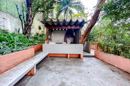 Apartamento à venda com 74m², 2 quartos e 1 vaga Apartamento à venda com 74m², 2 quartos e 1 vagaÁrea comum - Churrasqueira