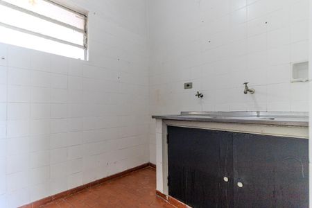 Cozinha de kitnet/studio para alugar com 1 quarto, 37m² em República, São Paulo