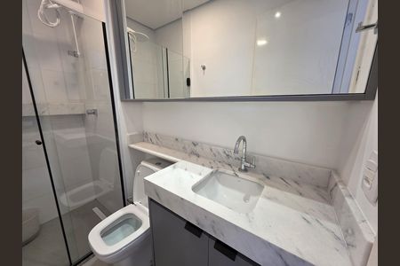 Banheiro  de apartamento para alugar com 1 quarto, 40m² em Empresarial 18 do Forte, Barueri