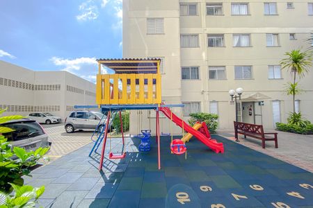 Apartamento para alugar com 50m², 2 quartos e 1 vagaÁrea comum - Playground
