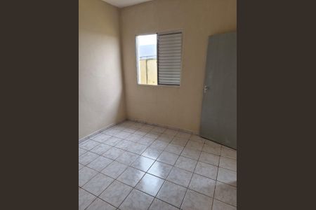 Casa para alugar com 32m², 1 quarto e sem vaga Casa para alugar com 32m², 1 quarto e sem vagaSala / Quarto