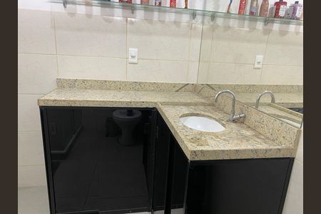 Casa à venda com 79m², 2 quartos e sem vaga